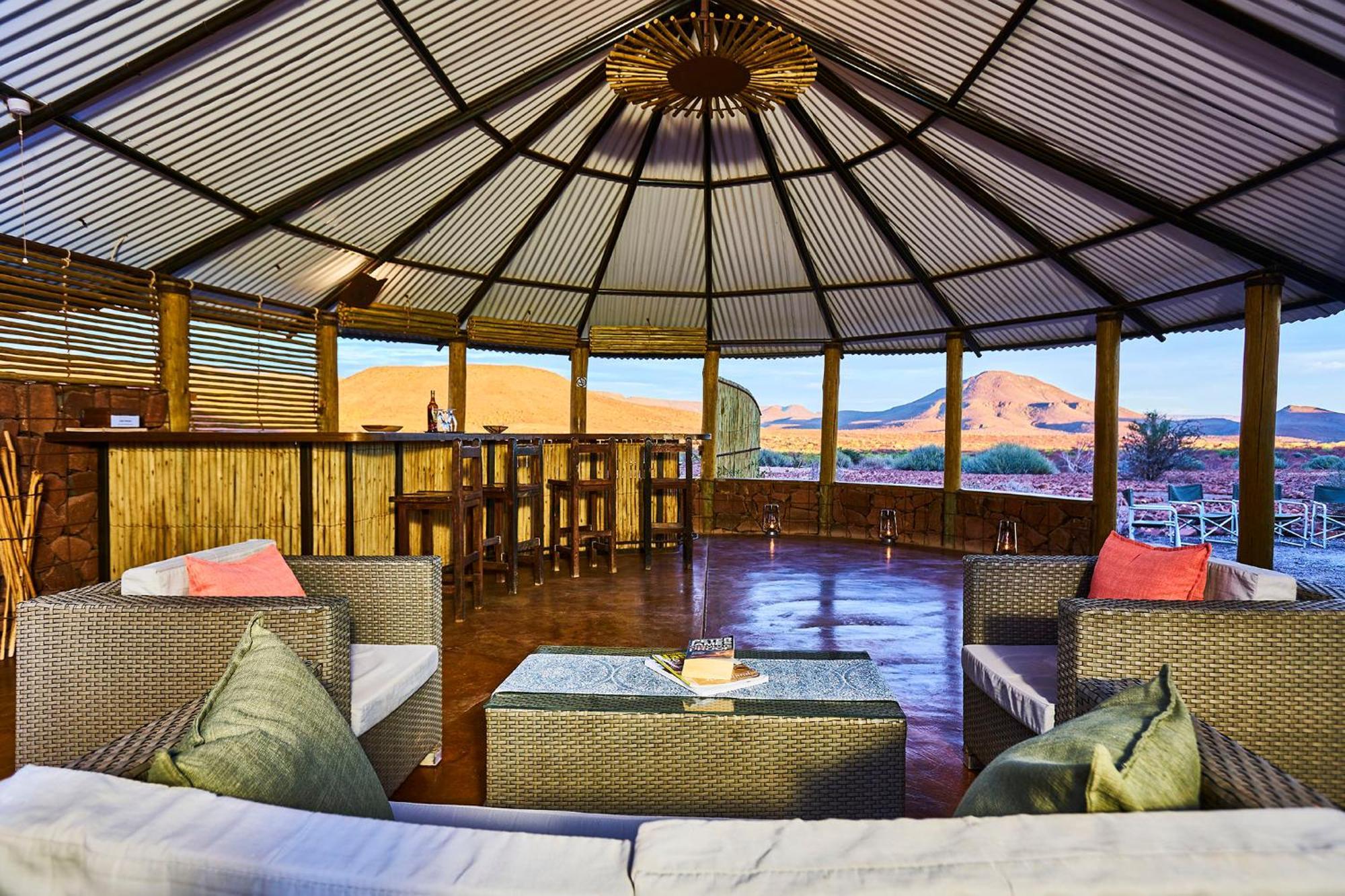 Etendeka Mountain Camp Дамараленд Екстер'єр фото